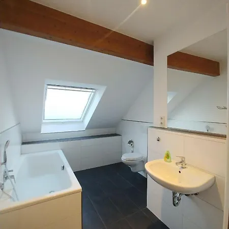 Studio-apartment Am Wehrhahn 38 *