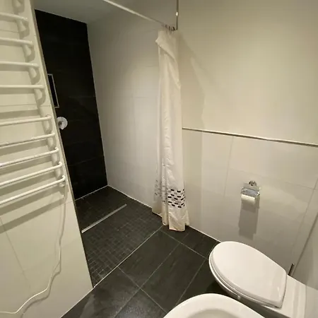 Studio-apartment Am Wehrhahn 38 Dusseldorf