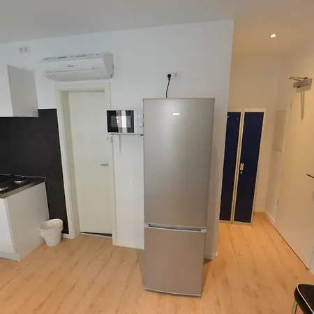 Studio-apartment Am Wehrhahn 38 Dusseldorf