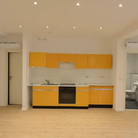 Studio-apartment Am Wehrhahn 38 Dusseldorf