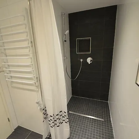 Studio-apartment Am Wehrhahn 38 Apartment Dusseldorf